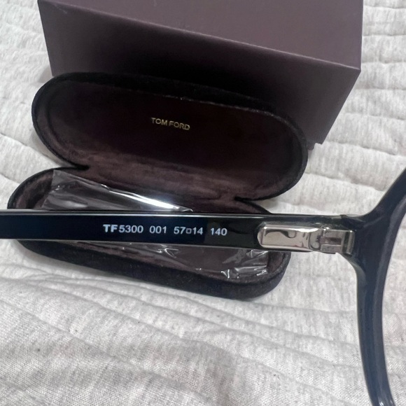New authentic Tom ford large optical glasses black frame - Picture 4 of 9